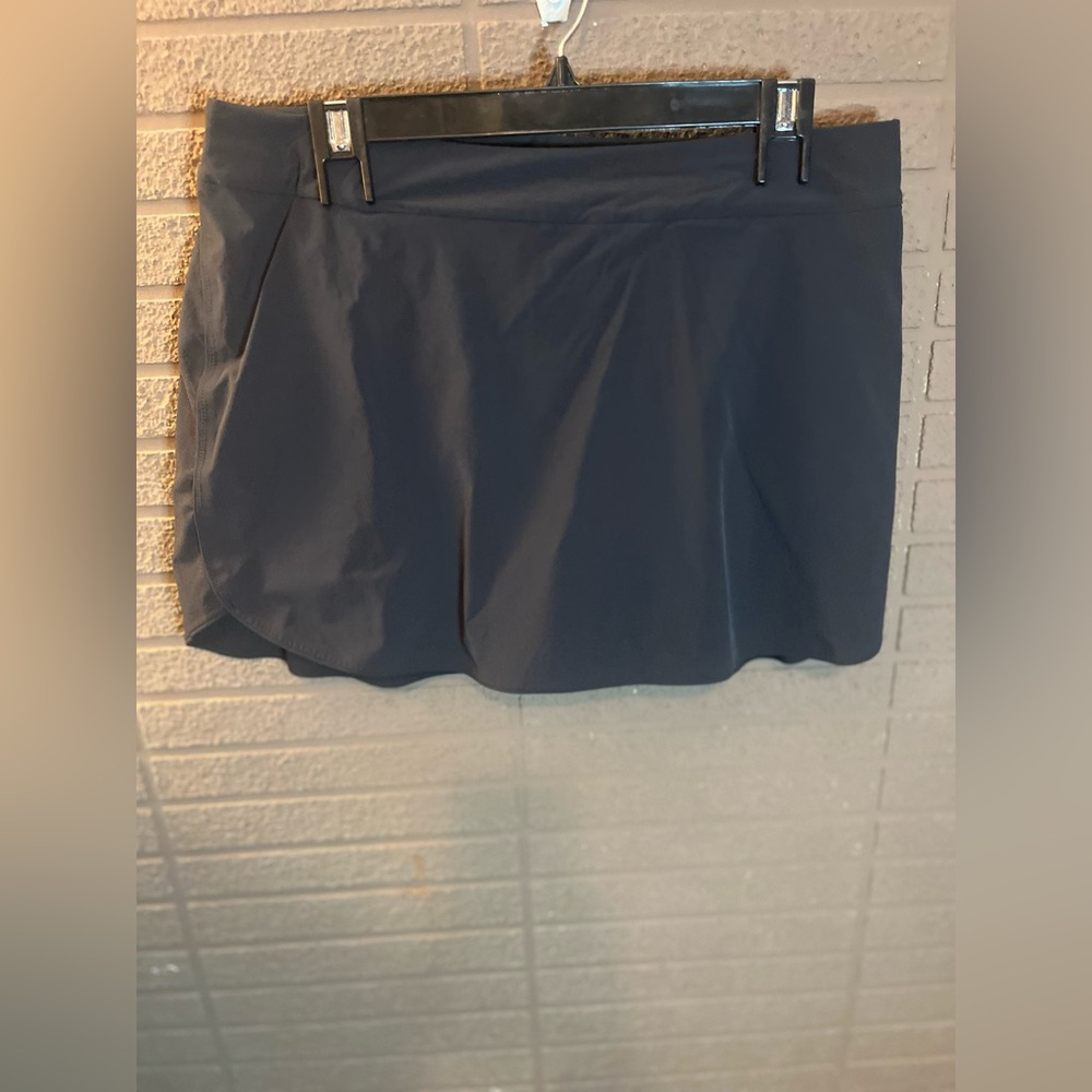 Outdoor Voices Women's Dark Gray Skort